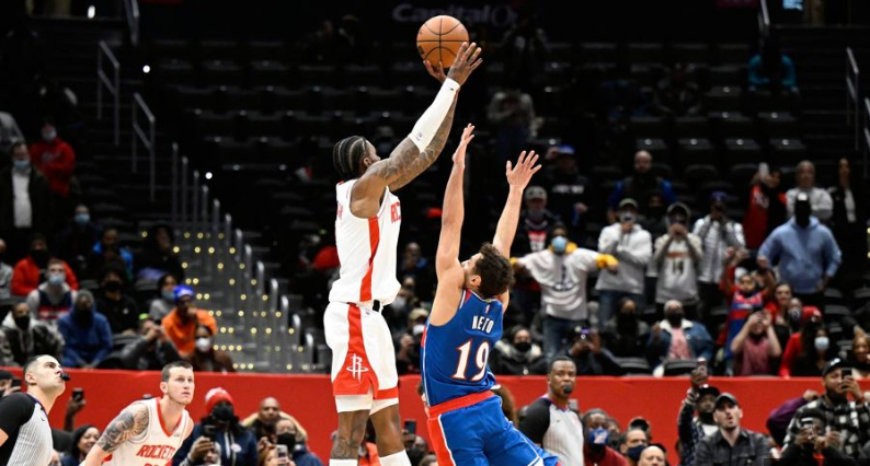  克莱蒙头球绝杀终结巴黎十二连胜  