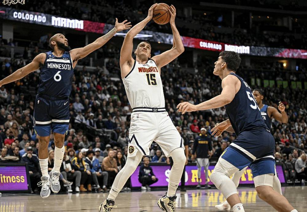  布克空砍五十四分，太阳加时惜败掘金  