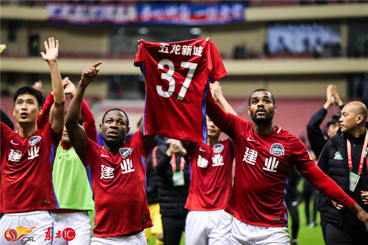  蒙扎补时绝平莱切，意甲保级关键战上演戏剧性结局